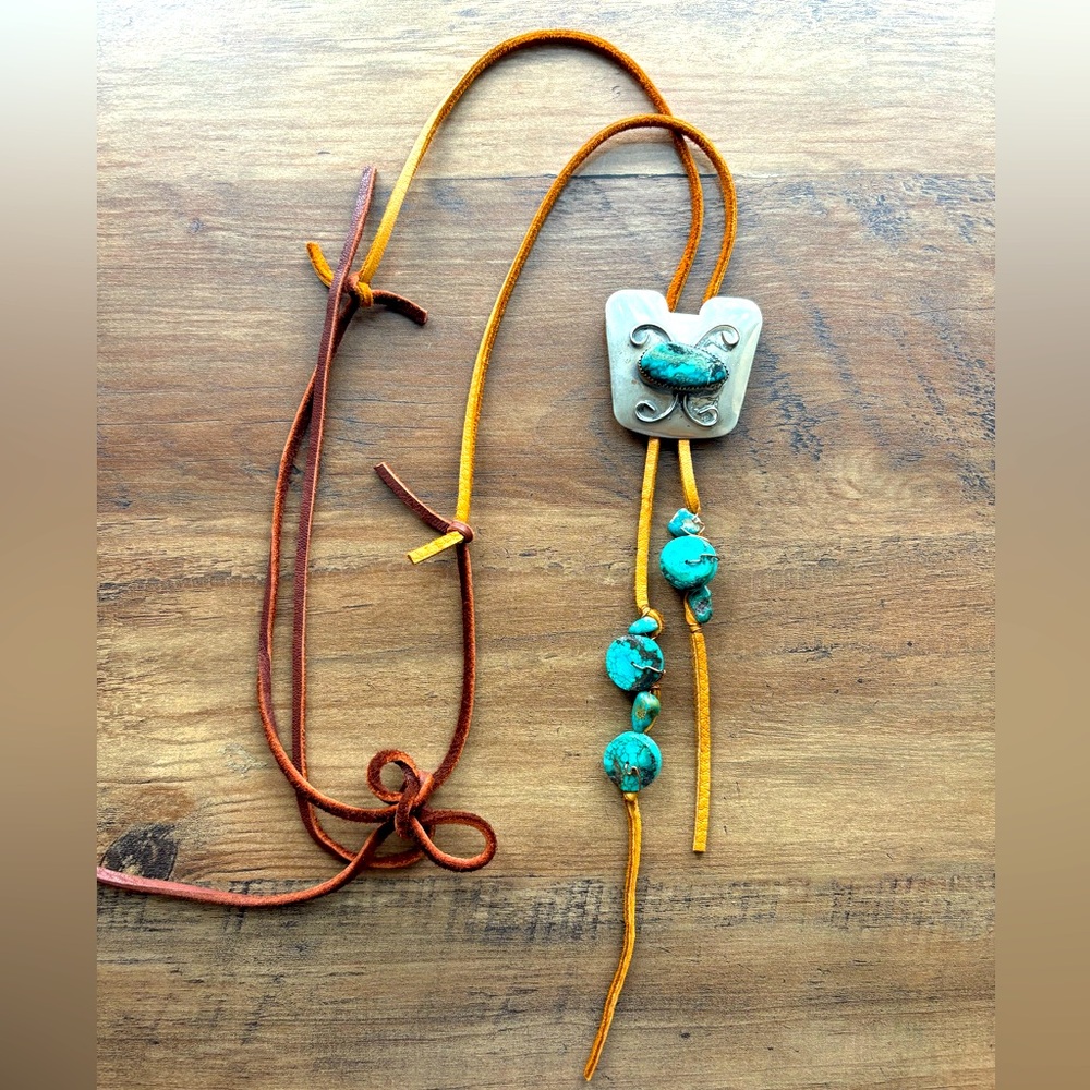 Hand Made Turquoise and Green Amber Necklace/Bolo adjustable on Leather ⭐️🫶🏻🤠